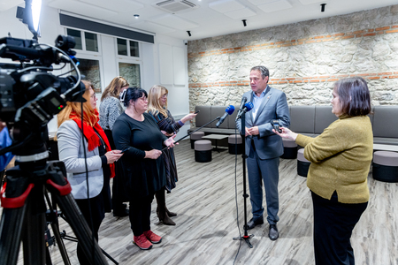 OBISK VLADE V PRIMORSKO NOTRANJSKI REGIJI 8.1.2025 - Valter Leban-8528